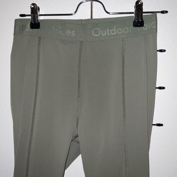 OUTDOOR VOICES SuperForm™ Bloom 7/8 Legging size SMALL - Picture 3 of 6